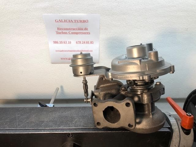 Foto 3 Turbo Citroen 2.0 DW10ATED, RHZ 110CV -- 706978