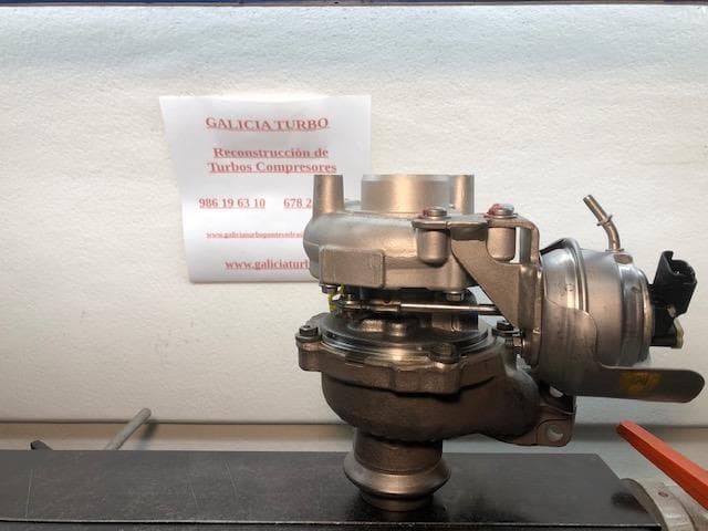 Foto 2 Turbo  Ford 1.6 HDI 120CV -- 819872