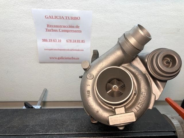 Foto 3 Turbo Renault 2.0 M1DVU 120CV -- 762785