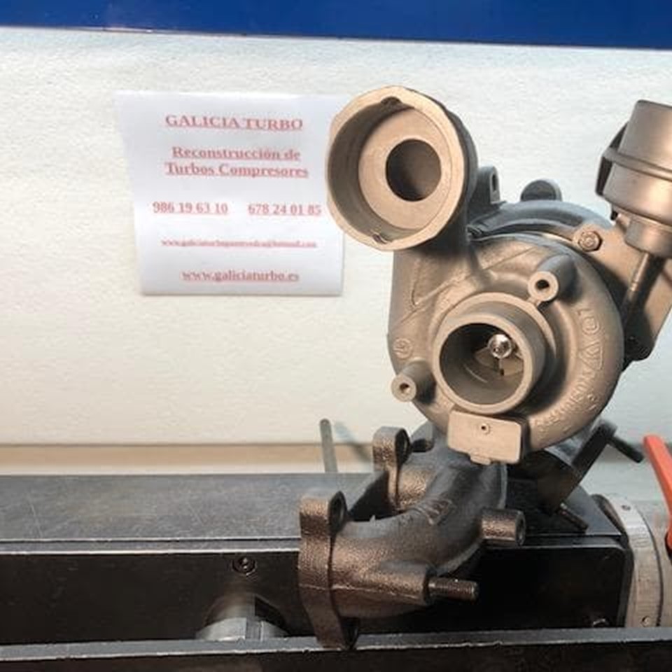 Turbo Skoda 1.9 AXR 100CV -- 54399700019